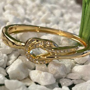 Gold -tone knot Bangle bracelet/ BEST OFFER EXCEPTED